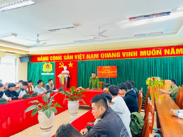 Công an huyện Ea H'Leo tổ chức gặp mặt công dân tham gia thực hiện nghĩa vụ Công an nhân dân năm 2023